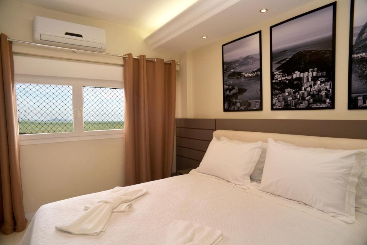 Frente Mar Pe Na Areia, Na Av Atlantica Apartman Balneário Camboriú Kültér fotó